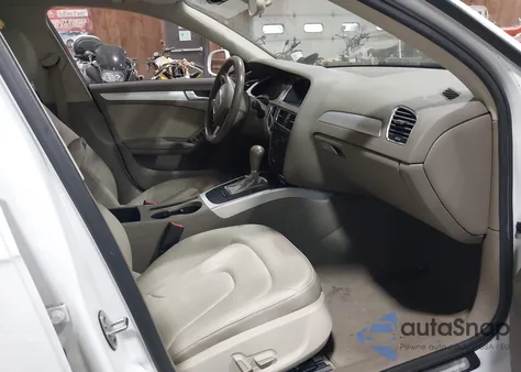 2011 Audi A4 2.0T Premium z USA, uszkodzony, nr VIN WAUBFAFL1BN015415